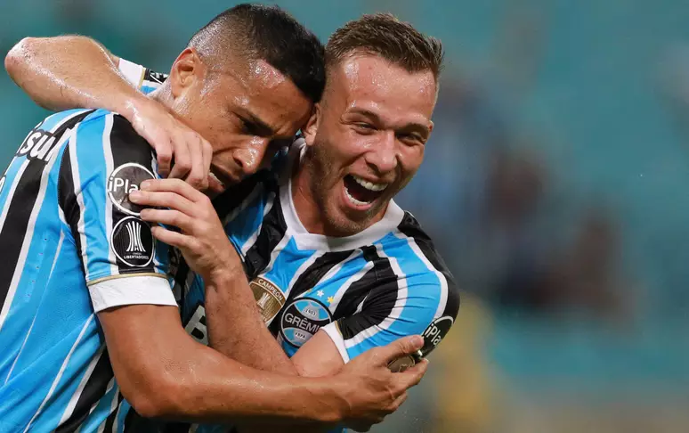 Luís Castro chega ao Grêmio e conhece o CT Luiz Carvalho pela primeira vez – imagem do artigo