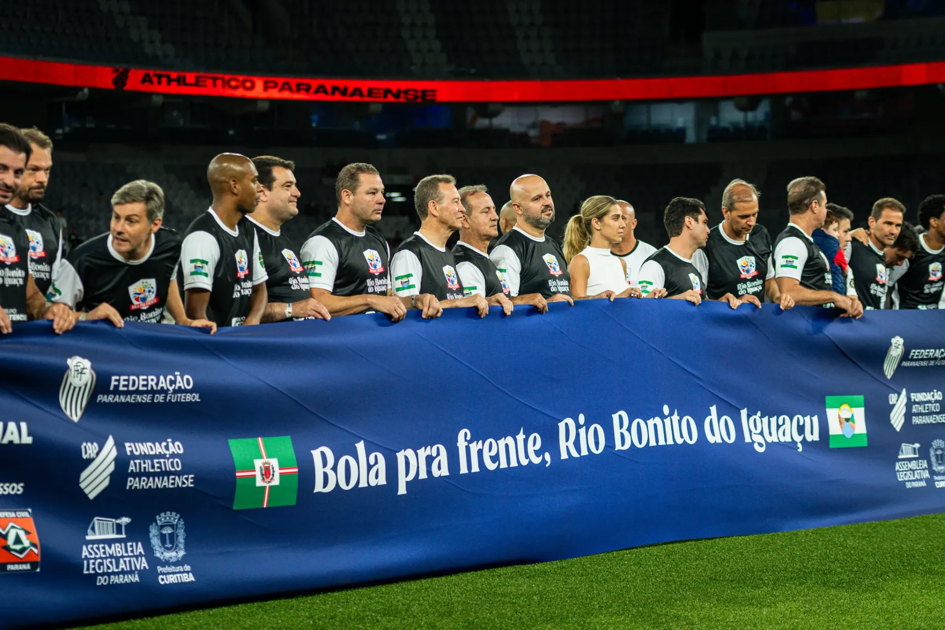 Evento Beneficente na Arena da Baixada Reúne Estrelas em Prol de Rio Bonito do Iguaçu – imagem do artigo