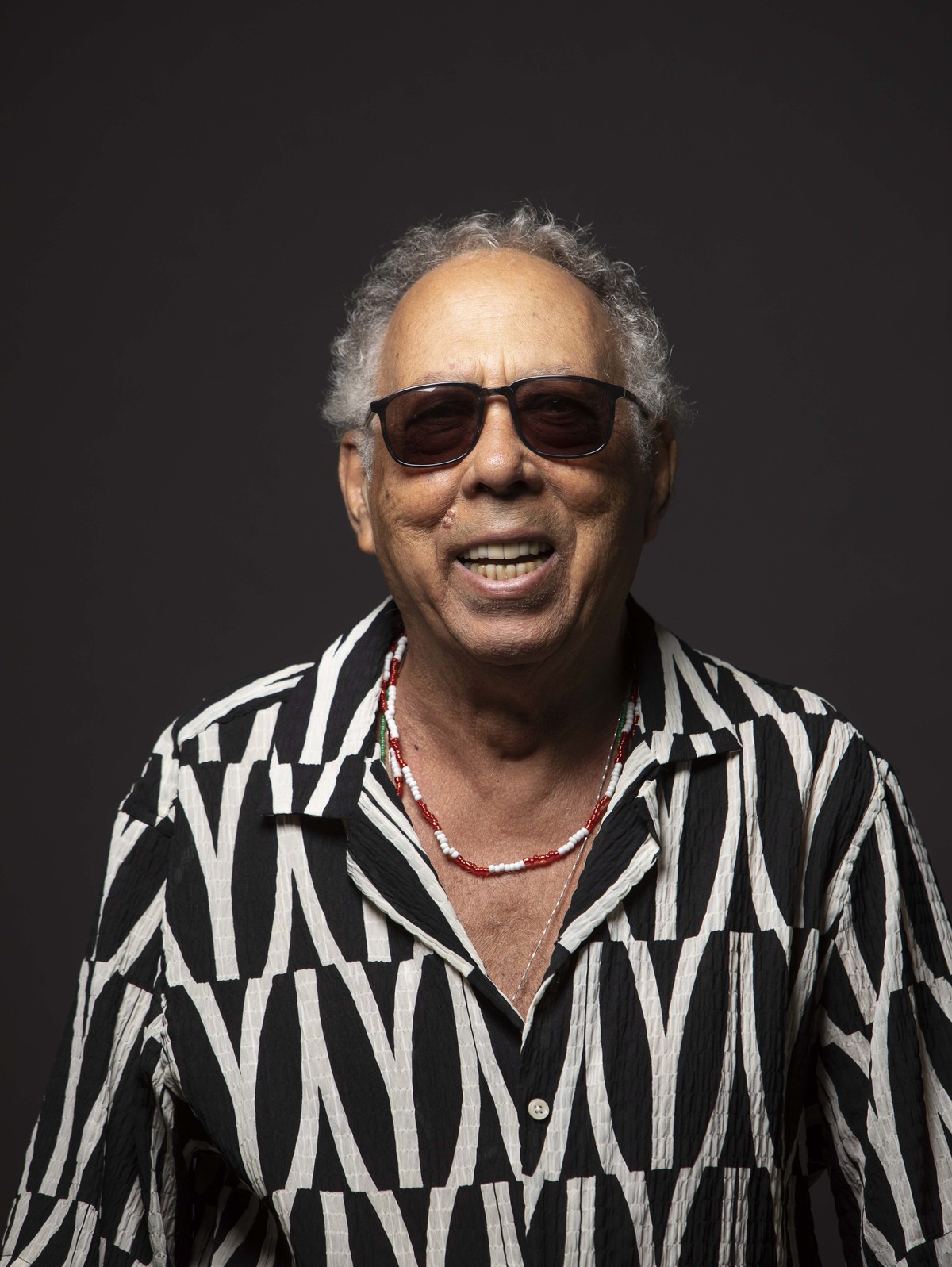 Jards Macalé: O Músico e Sua História com o Futebol e a MPB