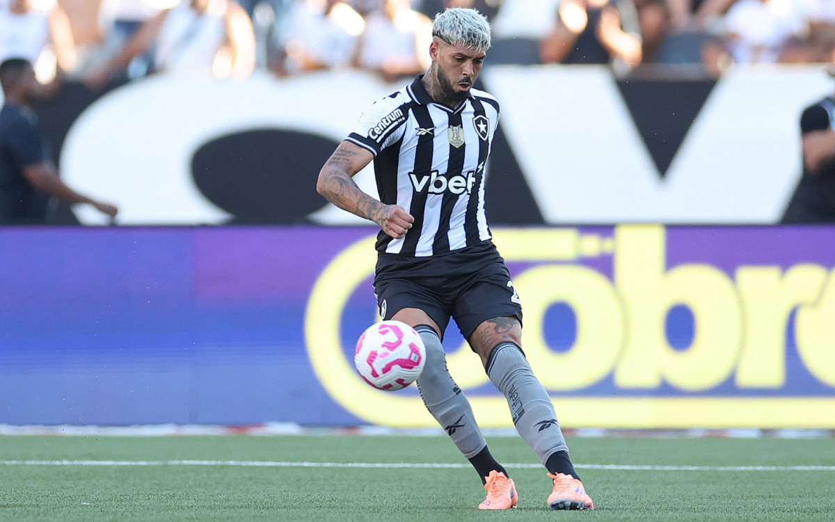 Botafogo enfrenta Corinthians com desfalques na defesa – imagem do artigo