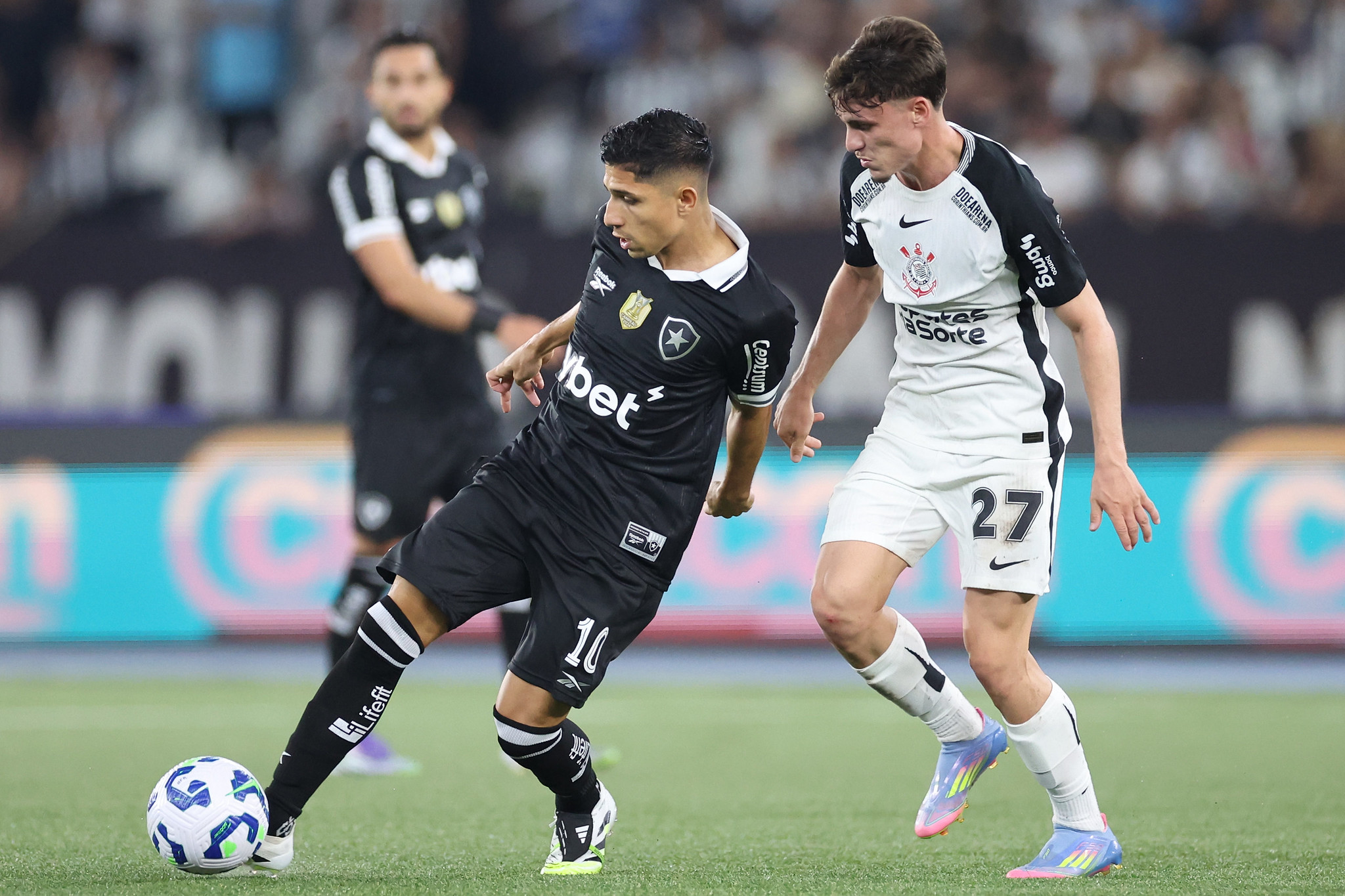 Corinthians e Botafogo: Confronto de Gigantes na Neo Química Arena