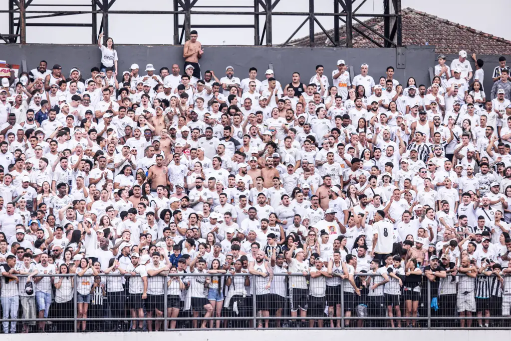 CT Rei Pelé Recebe Torcedores Organizados Antes do Clássico – imagem do artigo