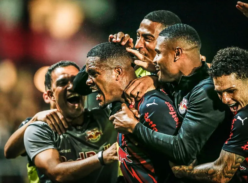 Resultados do Domingo: Veja Como Terminaram os Jogos de Futebol no Brasil e no Mundo – imagem do artigo