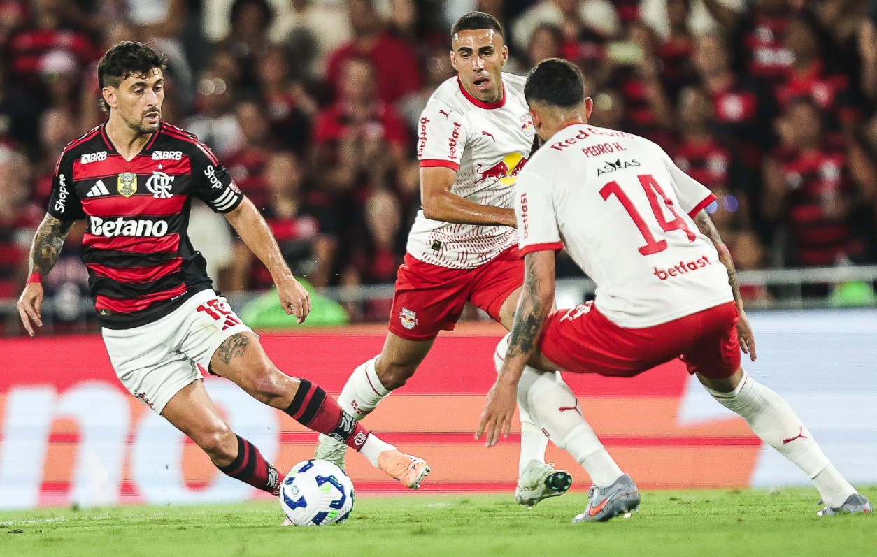 Show de Arrascaeta aproxima Flamengo do título do Brasileirão 2025 – imagem do artigo