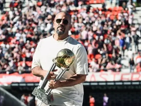 Verón Critica Crise Financeira no Futebol Argentino