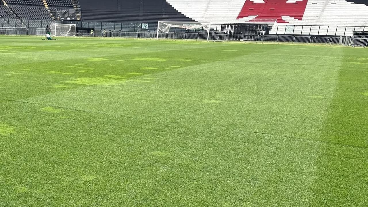 Vasco inicia troca de gramado em São Januário antes de grande reforma – imagem do artigo