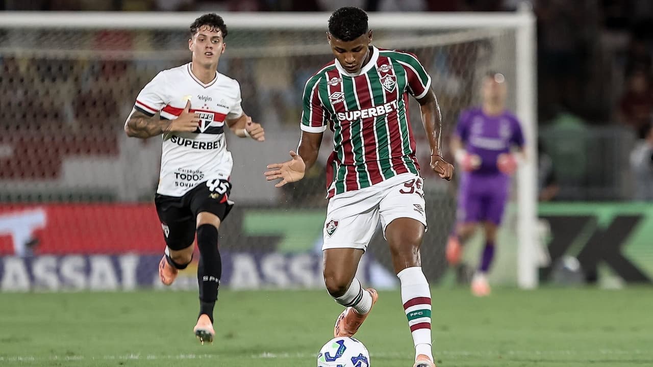 Fluminense Respira Aliviado com Hércules Pronto para Encarar o Grêmio – imagem do artigo
