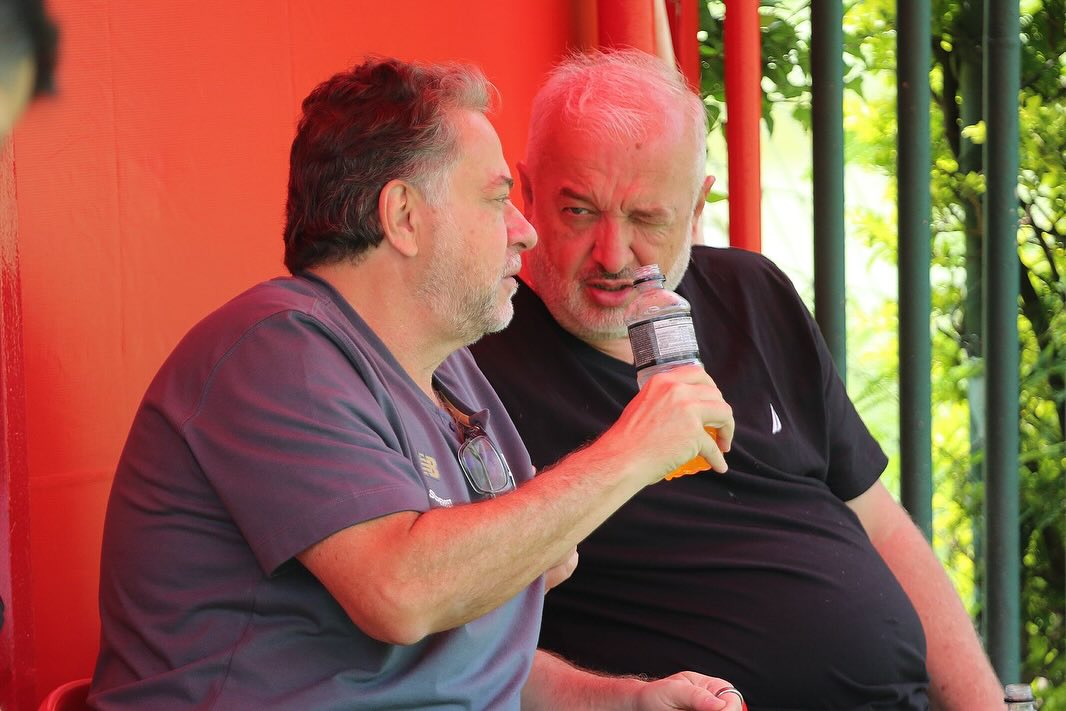 Movimentações nos Bastidores do São Paulo: Saídas e Estratégias Futuras – imagem do artigo