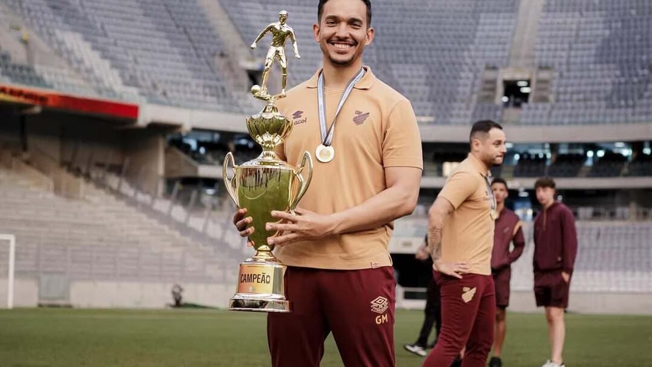 Corinthians acerta com Guilherme Nascimento para a equipe Sub-17