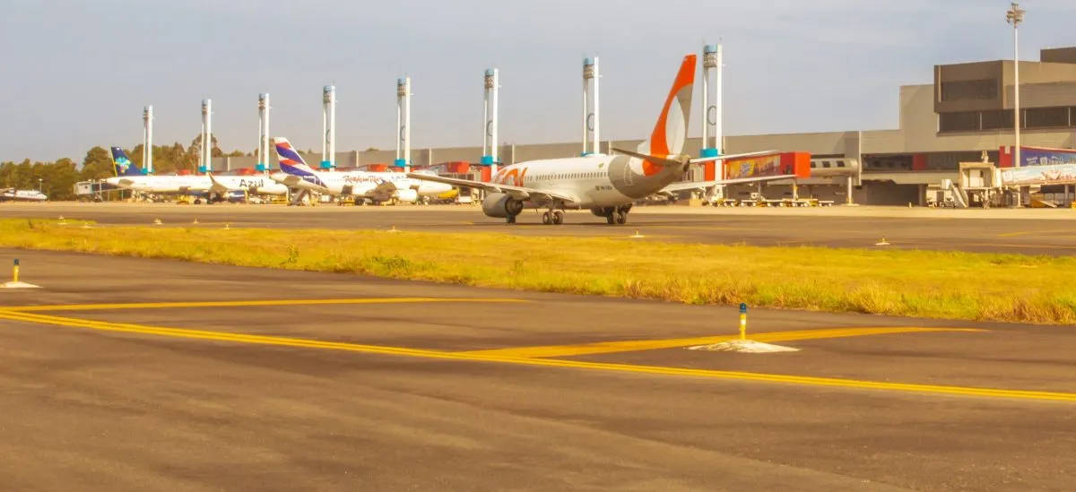Aeroporto Afonso Pena lança voos diretos para Maceió e Recife na alta temporada – imagem do artigo