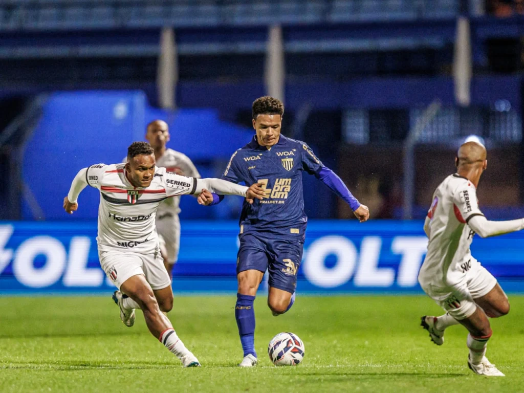 Botafogo-SP encara Avaí em jogo decisivo pela Série B – imagem do artigo