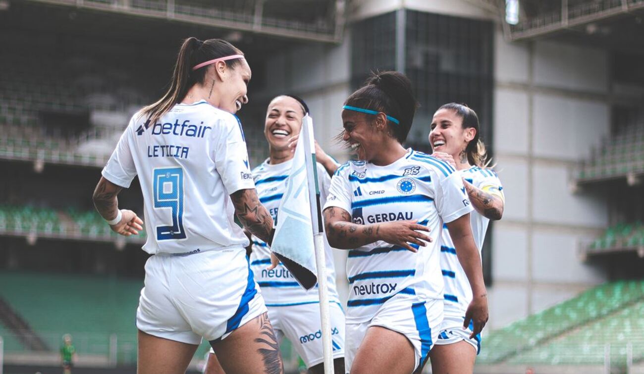 Cruzeiro Goleia América e Encaminha Título Mineiro Feminino