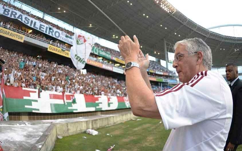 Fluminense Lamenta a Partida de Celso Barros aos 73 Anos
