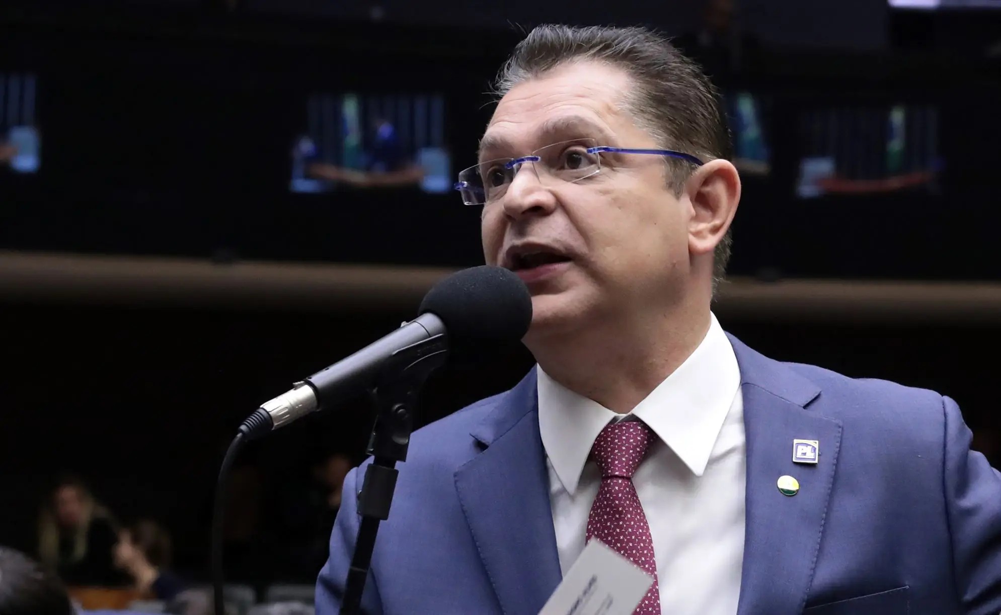 PL Inicia Ofensiva Internacional Contra Moraes Após Prisão de Bolsonaro