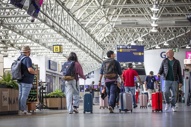 Eduardo Paes denuncia pressão para enfraquecer o Aeroporto do Galeão no Rio – imagem do artigo