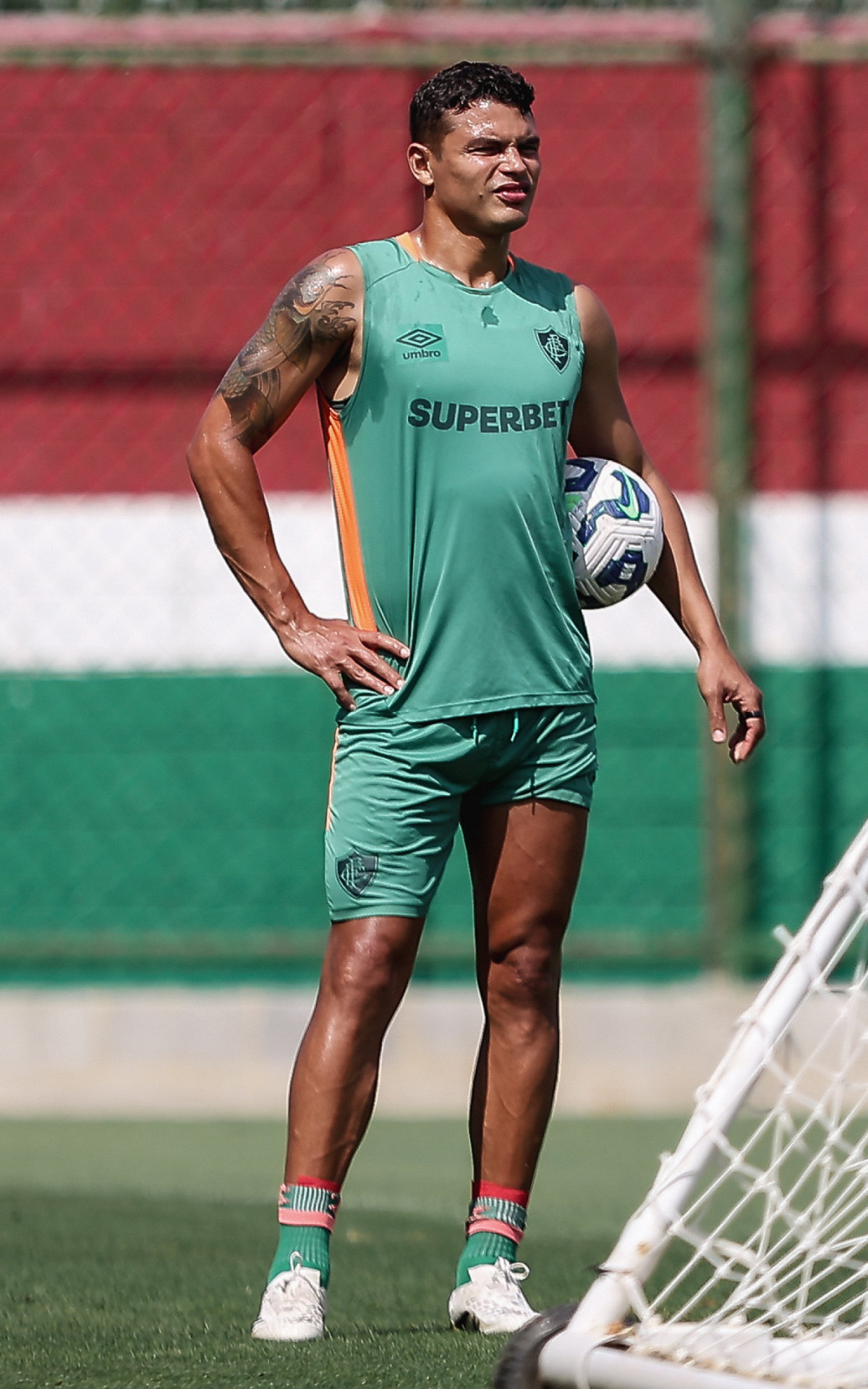 Thiago Silva revela sonho de encerrar carreira com título mundial e fala sobre futuro no Fluminense – imagem do artigo