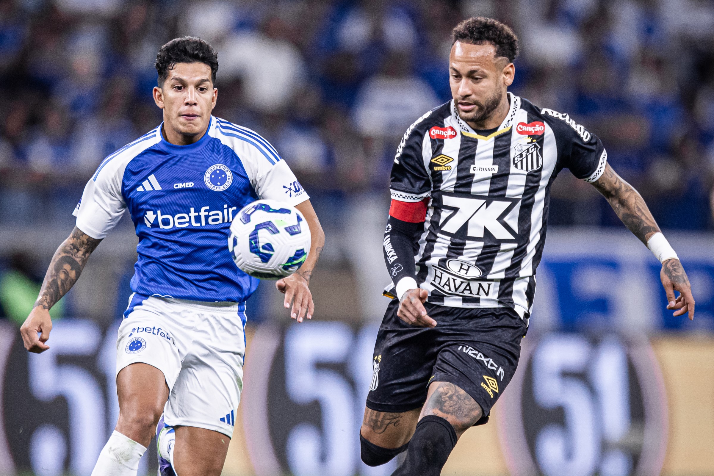 Santos e Cruzeiro se Enfrentam na Vila Belmiro pela Última Rodada