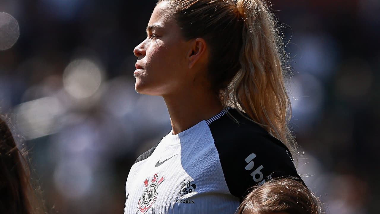Corinthians Renova Contratos e Foca em Títulos no Paulistão Feminino – imagem do artigo
