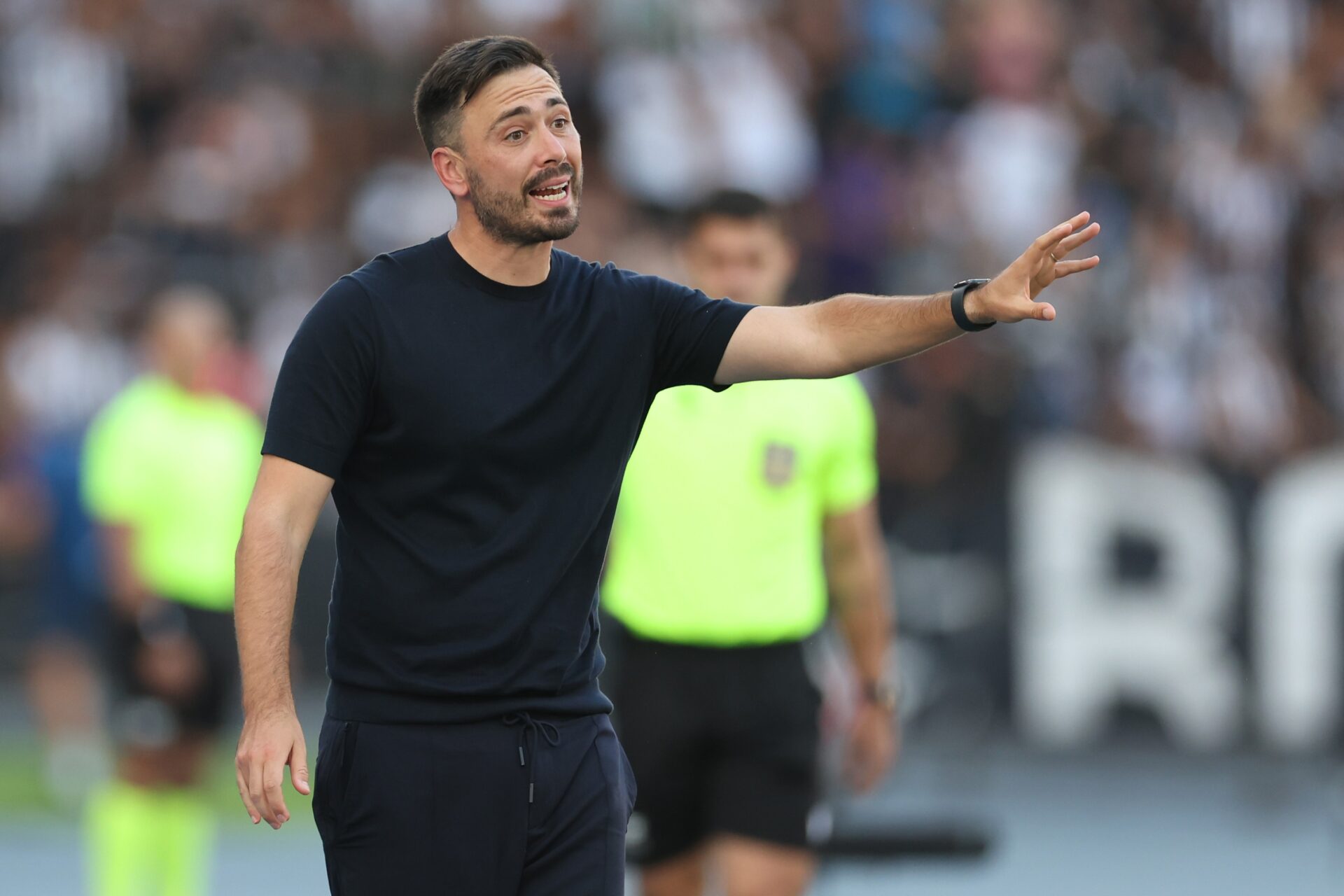 Davide Ancelotti se despede do Botafogo e retorna à Europa após breve passagem