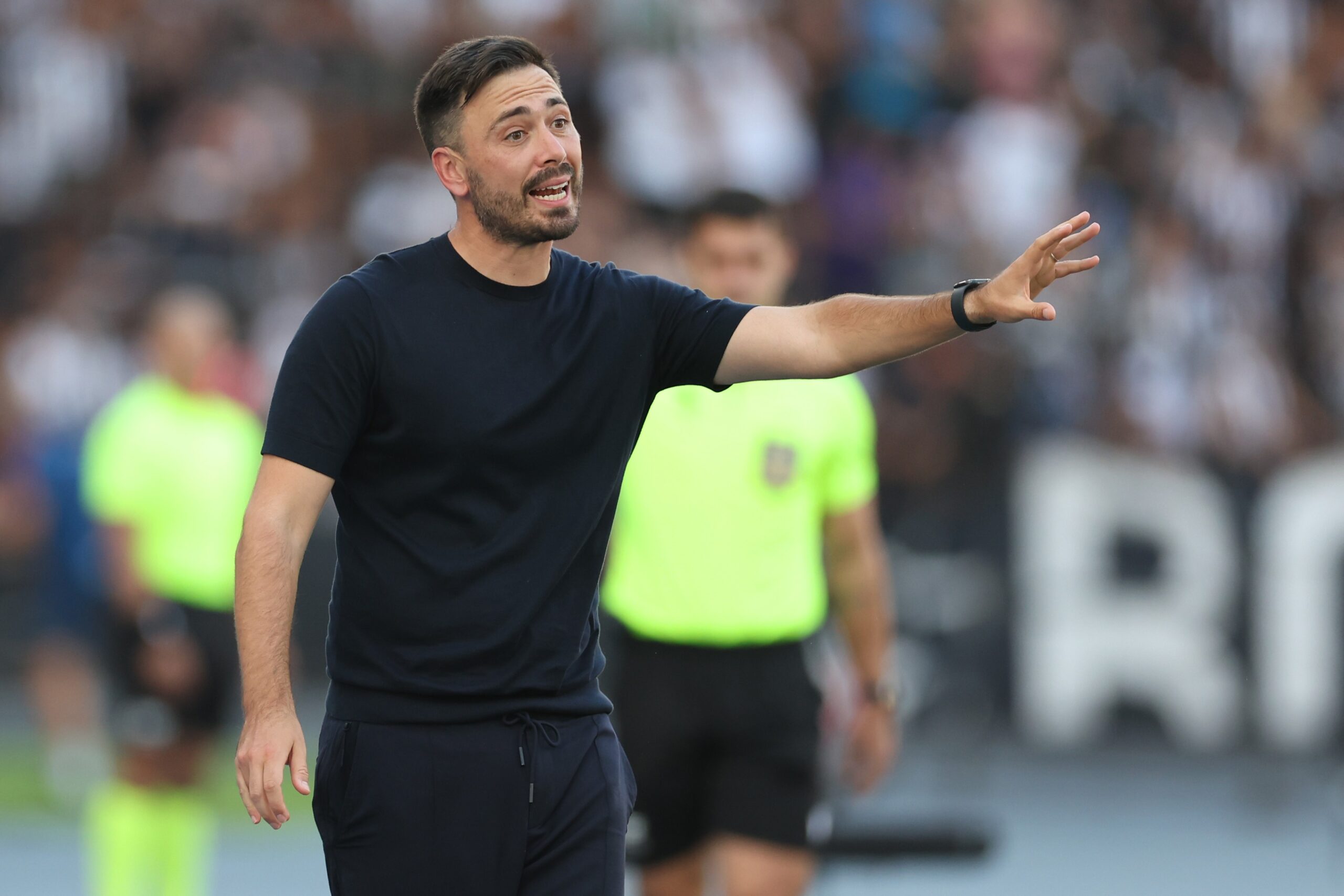 Davide Ancelotti se despede do Botafogo e retorna à Europa após breve passagem