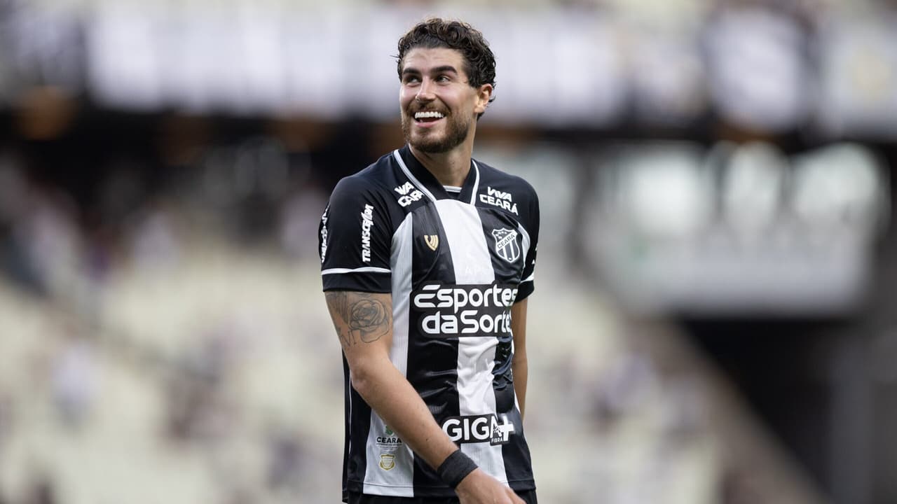 Mercado de Transferências do Futebol Brasileiro Esquenta com Novas Negociações e Surpresas