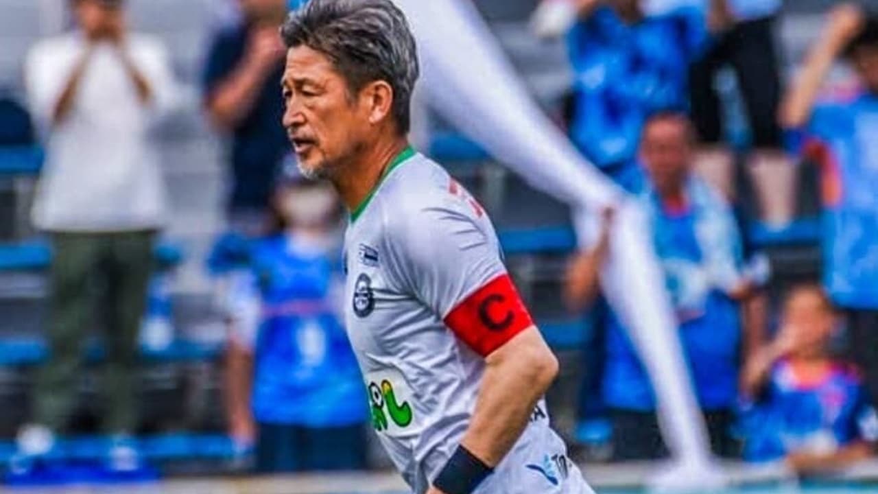 Kazuyoshi Miura surpreende e vai para 41ª temporada no futebol aos 58 anos – imagem do artigo