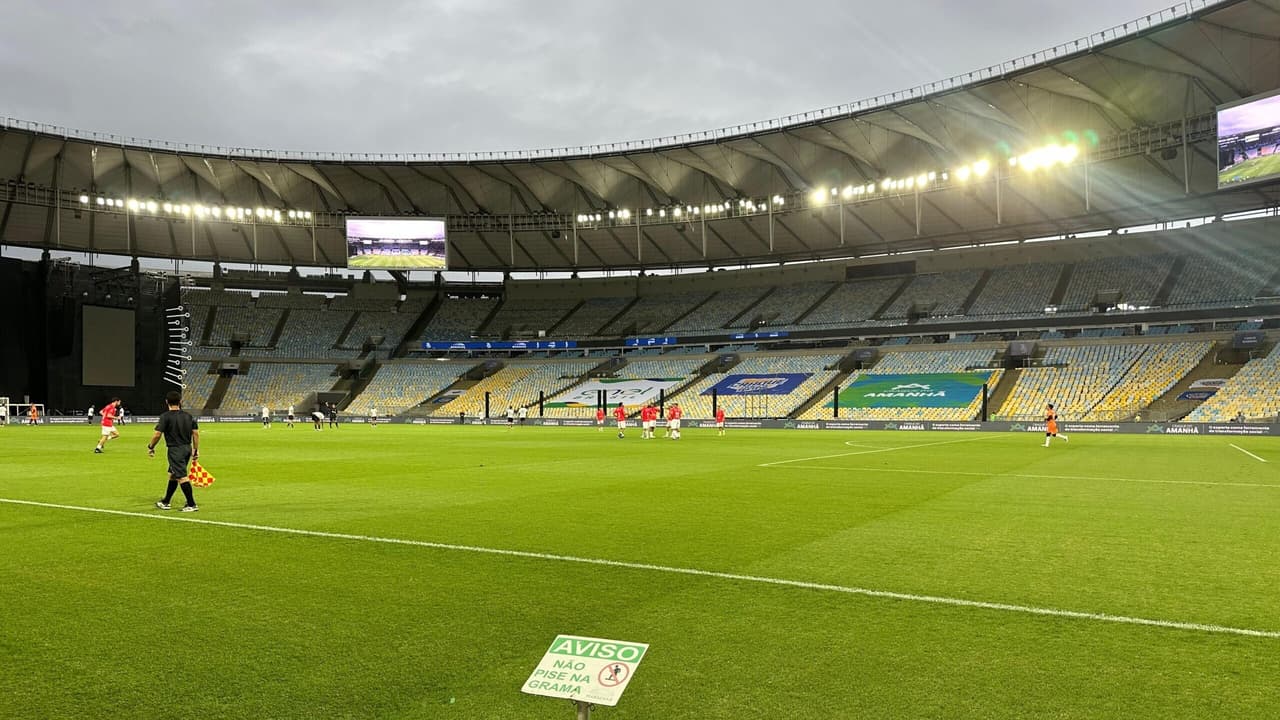 Gramados do futebol brasileiro: desafios, soluções e comparações internacionais