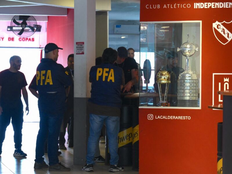 Polícia Argentina Investiga Lavagem de Dinheiro em Clubes de Futebol – imagem do artigo