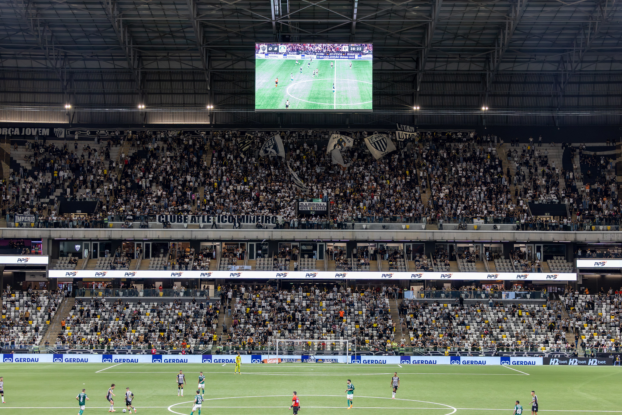 Atlético Enfrenta Vasco em Jogo de Despedida com Estádio Vazio