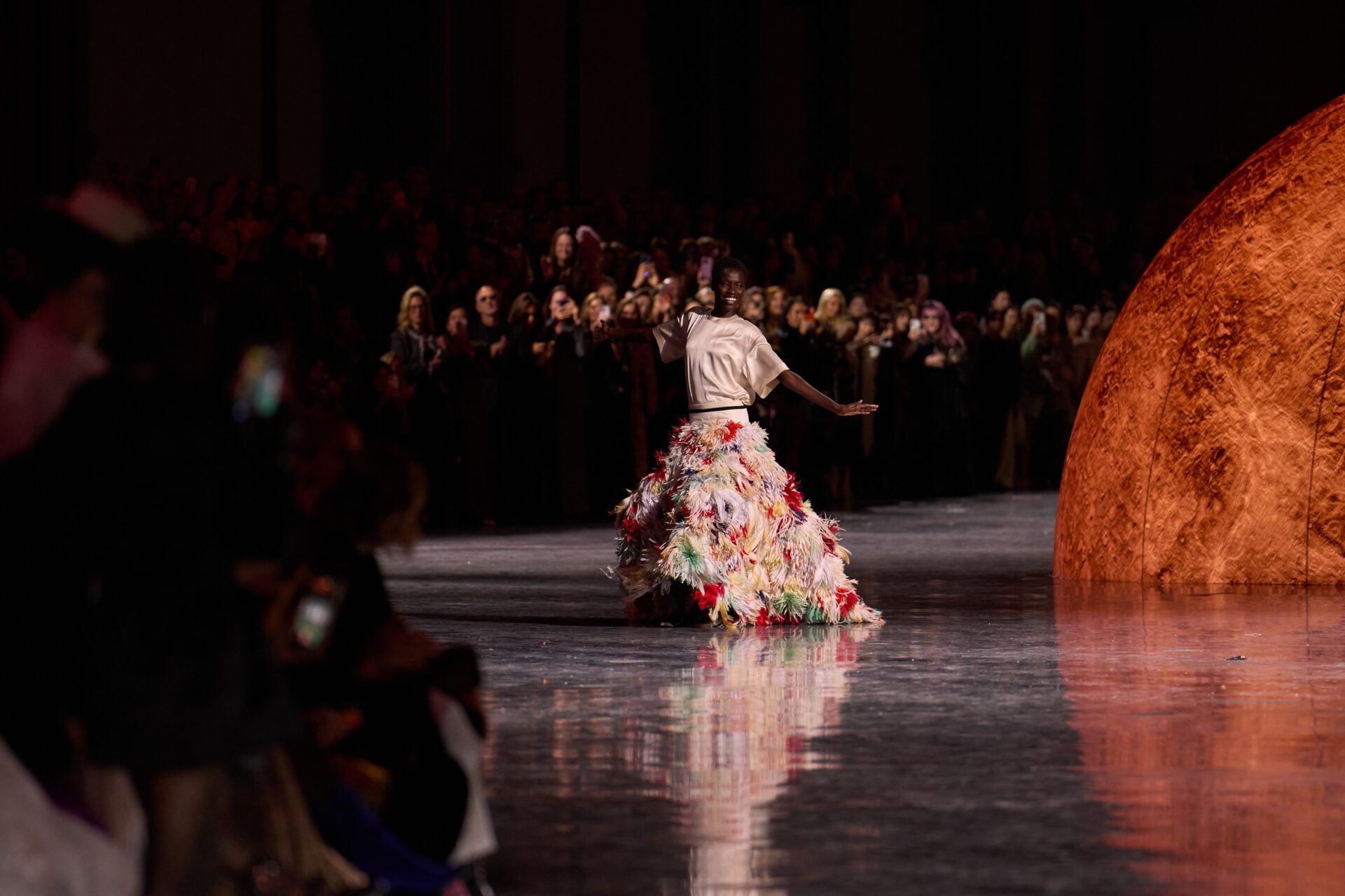 Jonathan Anderson e o futuro do icônico casaco Bar da Dior: o que esperar? – imagem do artigo