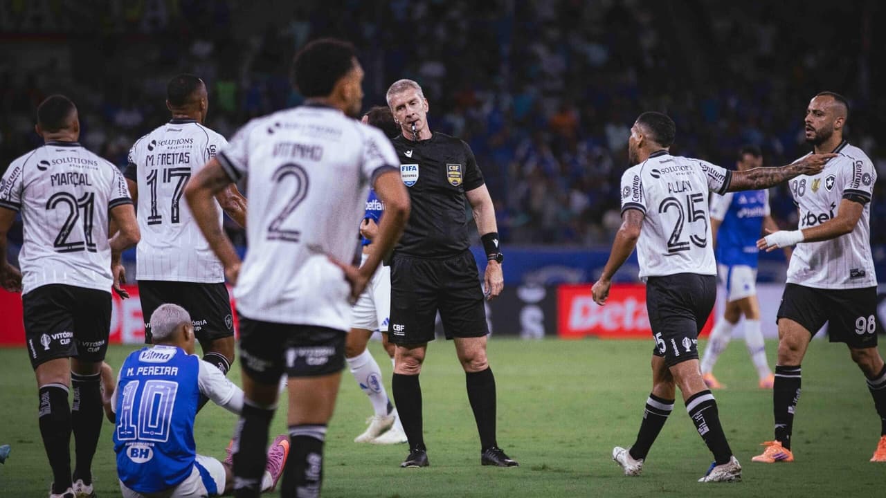 Cruzeiro e Botafogo empatam em jogo marcado por polêmicas – imagem do artigo