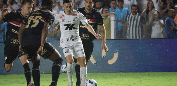 Escobar perde espaço no Santos e temporada termina com sabor amargo