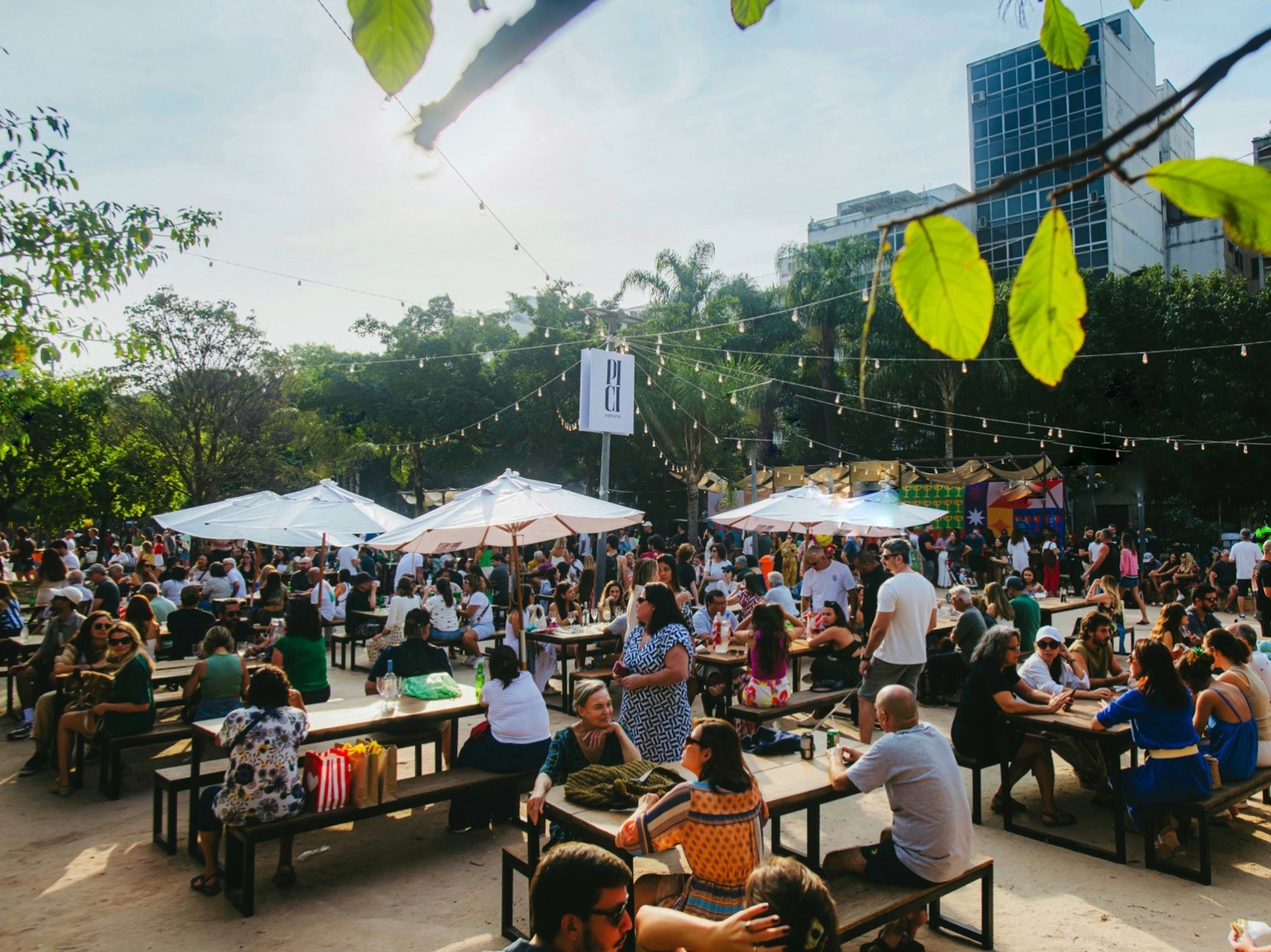 Festa de Natal da 4Patinhas reúne diversão, adoção e solidariedade no Flamengo – imagem do artigo