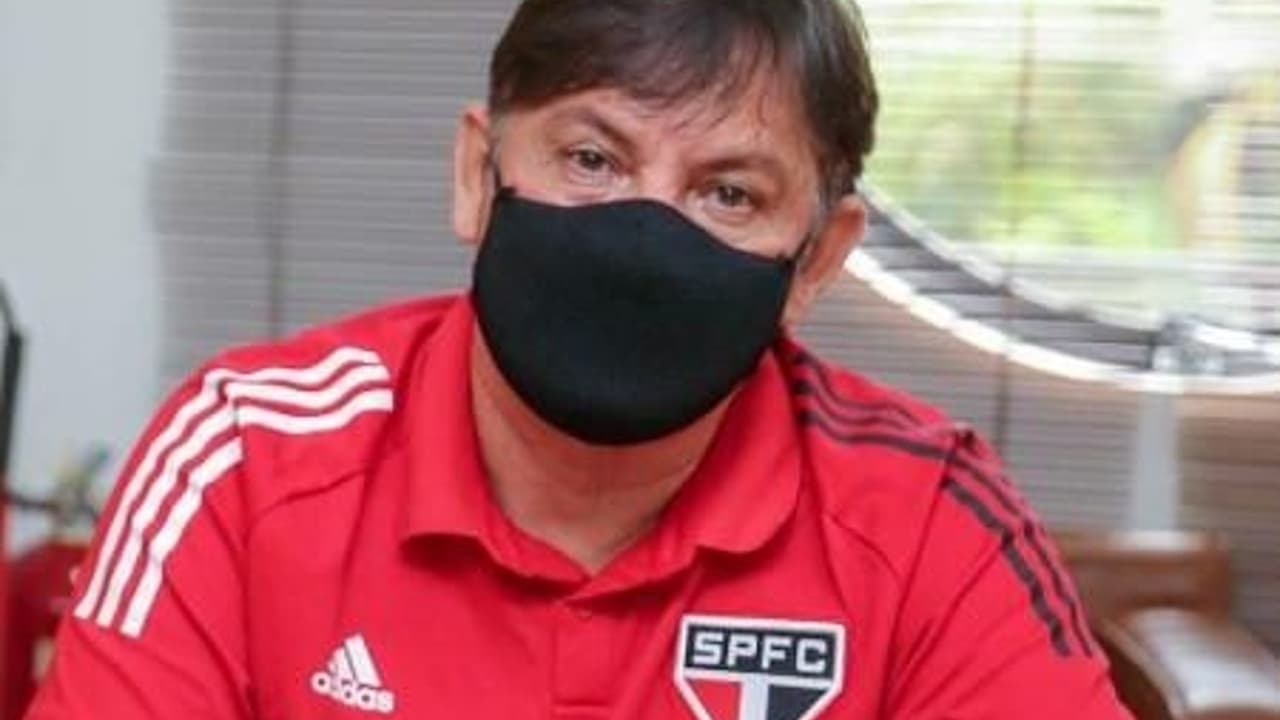 Reviravolta no São Paulo: Marcos Biasotto Troca a Base pelo Profissional – imagem do artigo