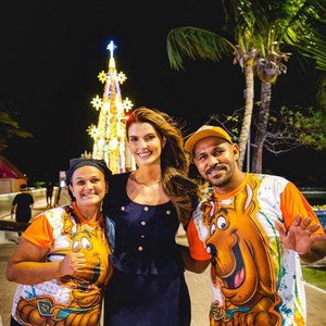 Primeira-dama de Maceió dialoga com ambulantes para Natal inclusivo