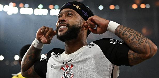 Memphis Depay surpreende e lança música após título da Copa do Brasil pelo Corinthians