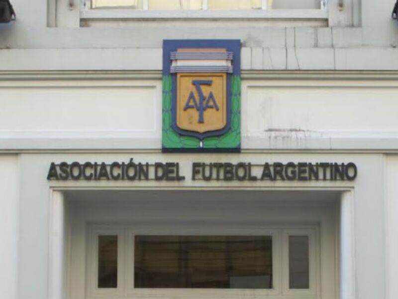 Escândalo na AFA: Denúncias de Corrupção Ameaçam Futebol Argentino a Poucos Meses da Copa do Mundo – imagem do artigo