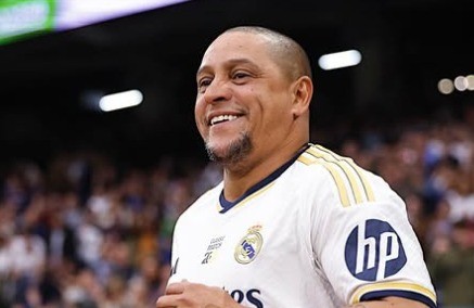 Roberto Carlos passa por cirurgia cardíaca delicada e inspira torcida