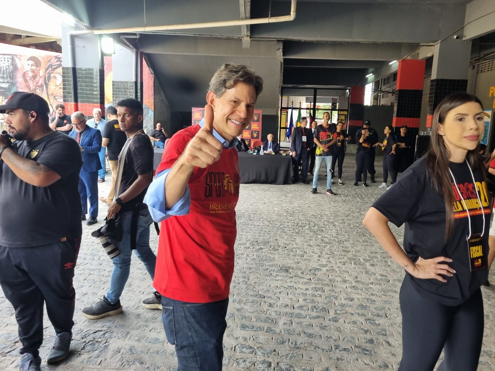 Ex-presidente Gustavo Dubeux assume papel de destaque na oposição ao atual comando do Sport