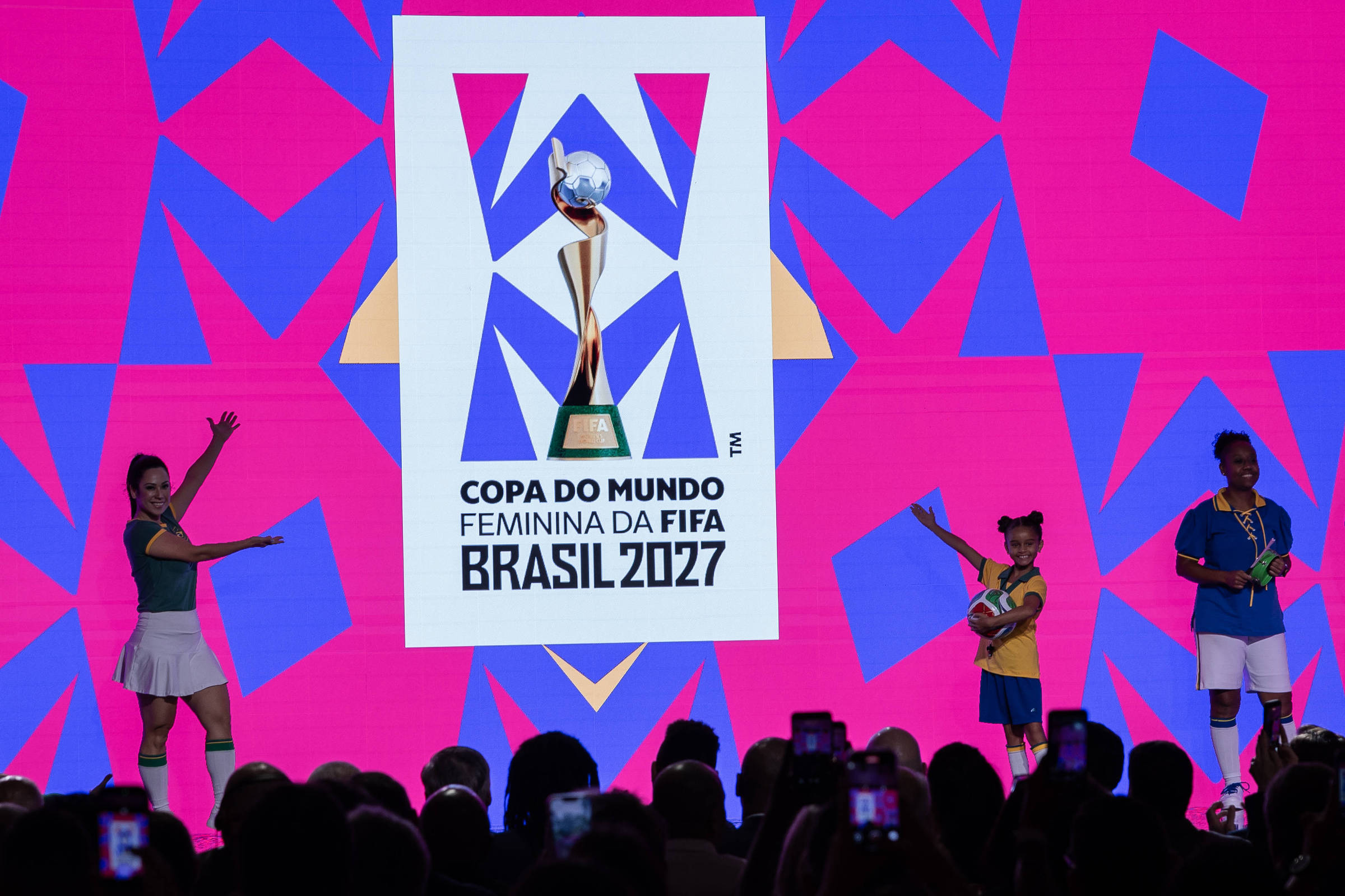 Fifa revela identidade visual da Copa do Mundo Feminina 2027 no Brasil e abre venda de ingressos
