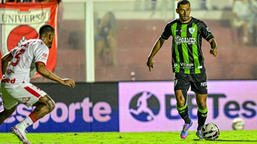 Fabinho escolhe Coritiba e deixa Ceará de fora na briga pelo atacante