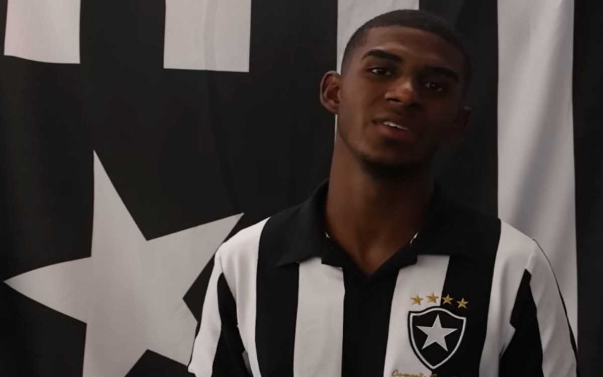 Wallace Davi revela sonho realizado ao se juntar ao Botafogo e destaca idolatria por Joel Carli – imagem do artigo