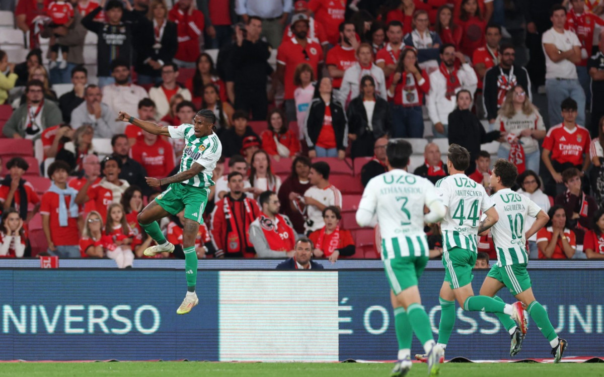 Flamengo de olho: André Luiz perto de fechar transferência milionária para o Olympiacos