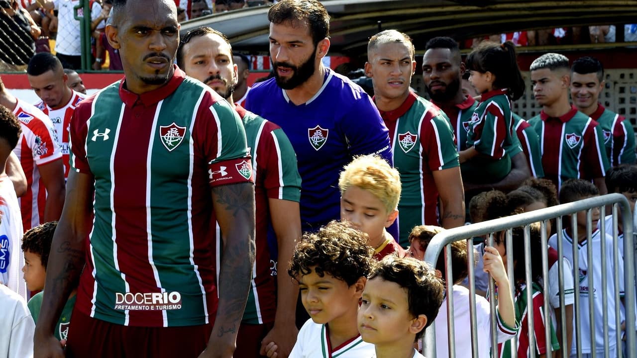 Meia Miguel, ex-Fluminense, fecha com Universitario e mira Libertadores 2026 – imagem do artigo