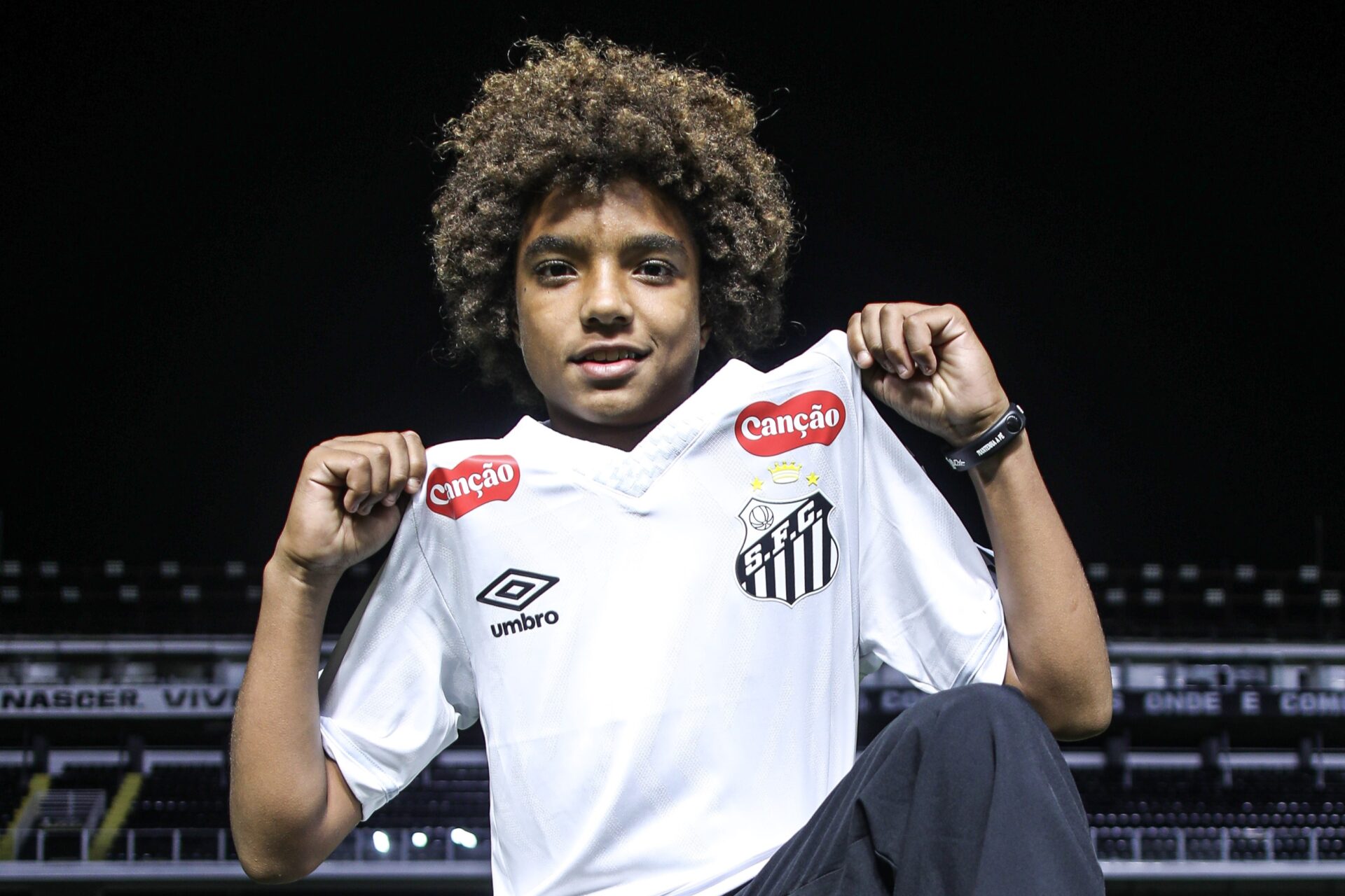 Santos garante joia de 13 anos e afasta interesse do Athletico-PR – imagem do artigo