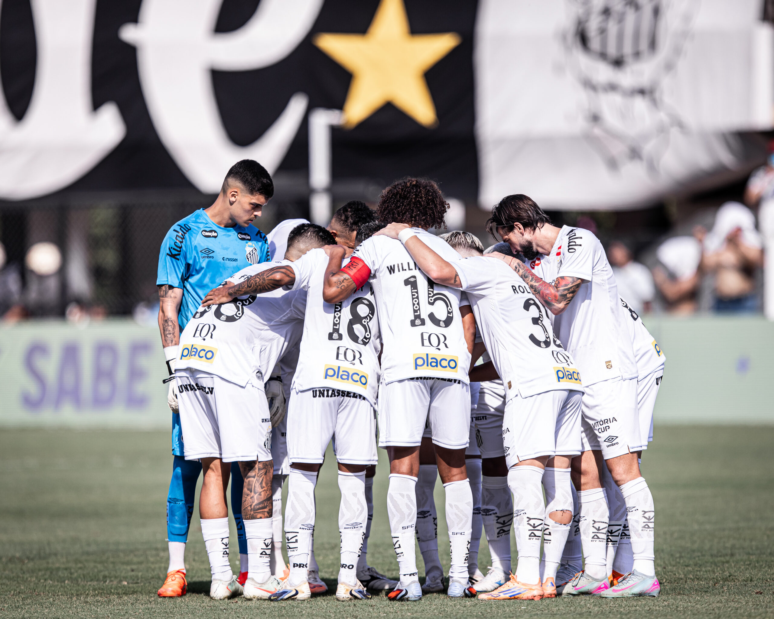 Santos enfrenta Chapecoense na estreia do Brasileirão com clima de pressão