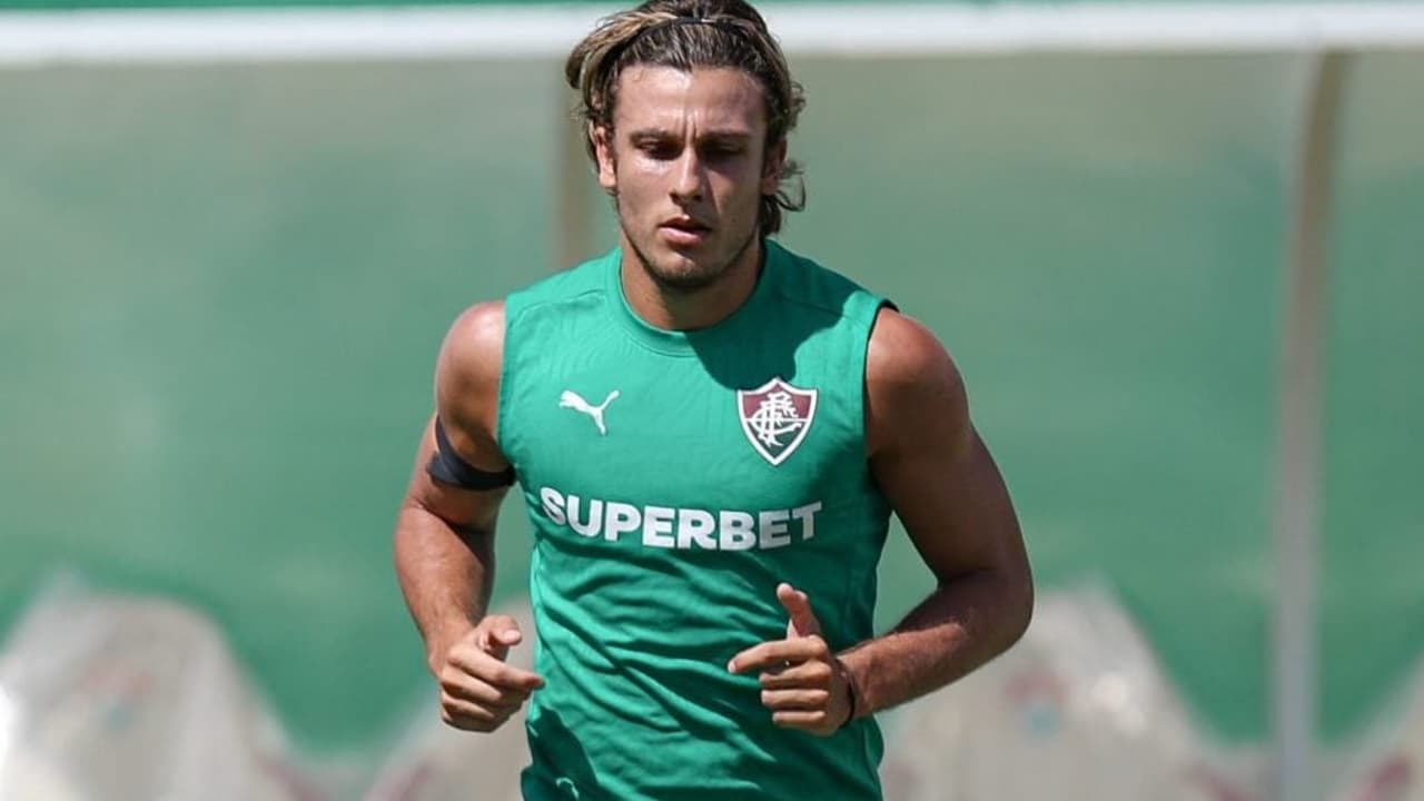 Canobbio impressiona no Fluminense com desempenho físico de outro nível em teste de pré-temporada
