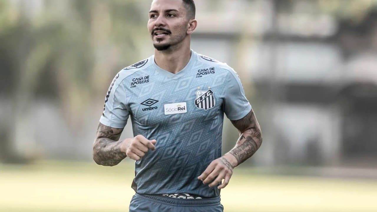 Alison anuncia aposentadoria precoce e se despede emocionado do futebol – imagem do artigo