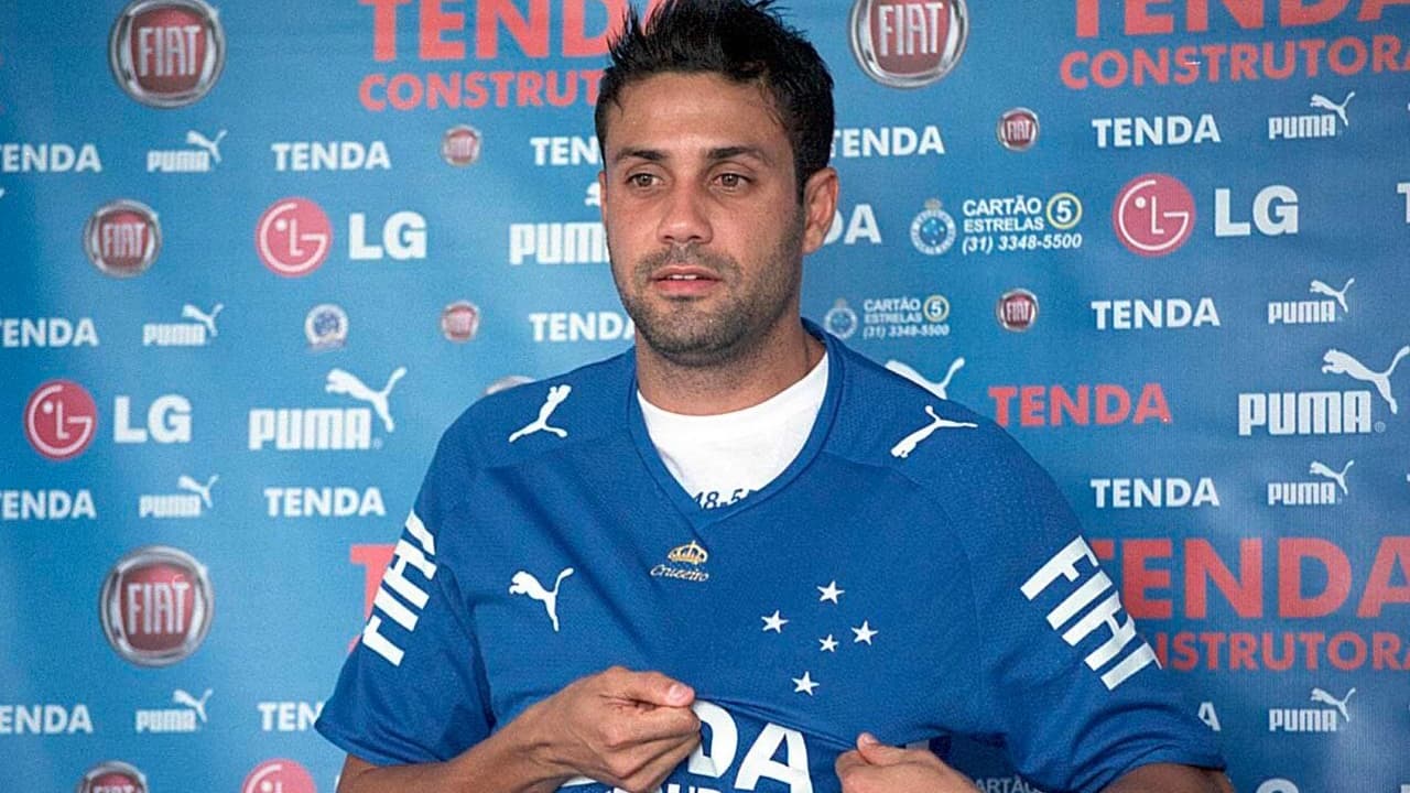 De campeão a recomeço: onde está Maurinho, lateral da Tríplice Coroa do Cruzeiro?