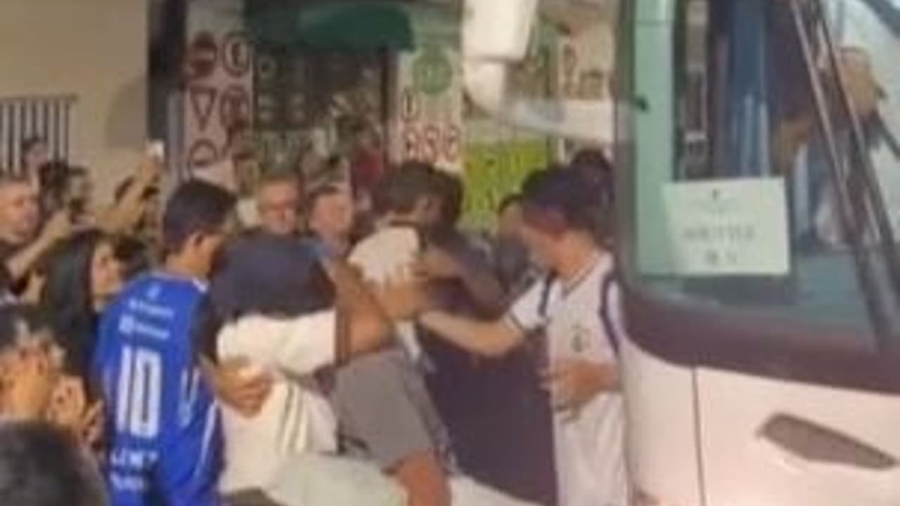 Acidente com ônibus do sub-20 do Águia de Marabá deixa feridos e uma vítima fatal